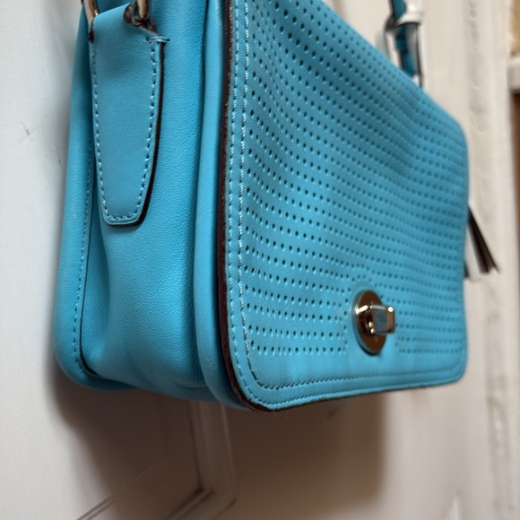 Coach legacy penny robin Blue Perforated Crossbody Bag GUC - Picture 4 of 15